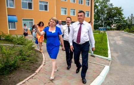 Губернатор Приморского края Владимир Миклушевский сегодня посетил Артем с рабочим визитом.