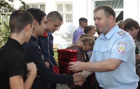 Полицейские и общественники рассказали школьникам Приморского края о безопасности в жизни и виртуальном пространстве.