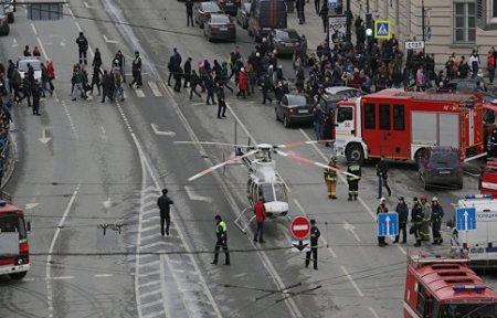 При взрывах в Петербурге погибли 9 человек и пострадали 20.