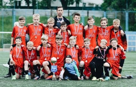 Детская футбольная команда из Артема поедет в Новороссийск на финал чемпионата ДФЛ.