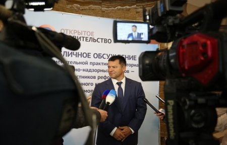 Врио губернатора Приморья и министр по вопросам Открытого правительства простояли в пробке во Владивостоке до трех часов ночи.