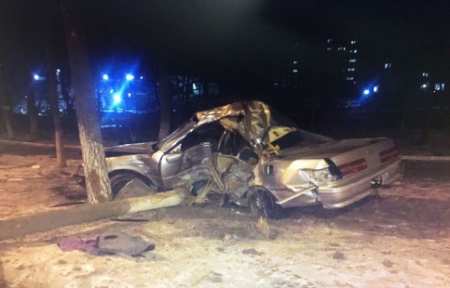 В городе Артеме авария унесла жизнь двух молодых людей.