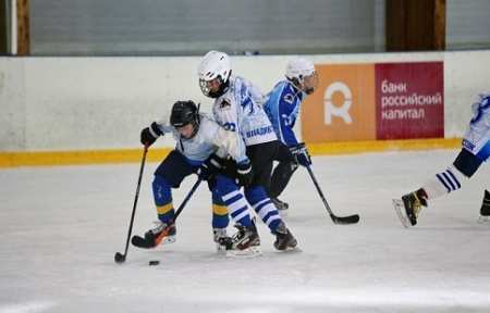Юные хоккеисты сразятся в Новогоднем турнире на Кубок Губернатора Приморского края.