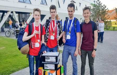 Россию на Всемирной робототехнической олимпиаде в Таиланде представят студенты ДВФУ.