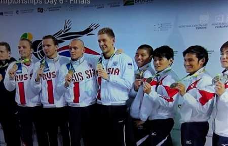 Шесть медалей выиграл на Чемпионате мира приморский пловец Виталий Оботин.