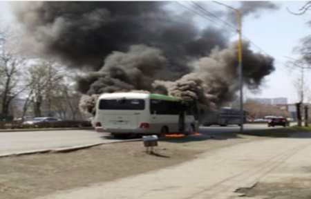 В Артеме загорелся рейсовый автобус – никто не пострадал.