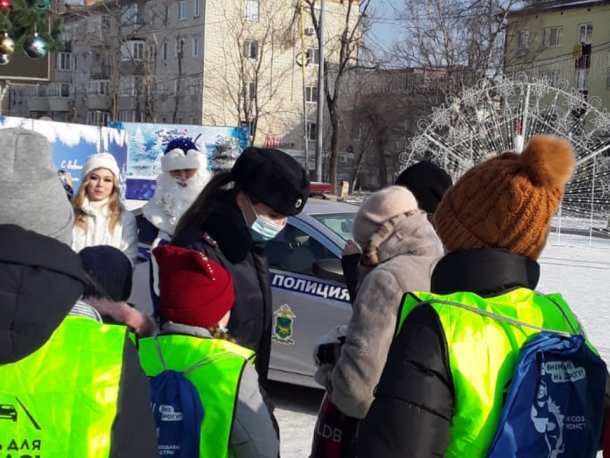 В Артёме стартовала ежегодная акция «Полицейский Дед Мороз»