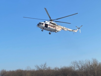 Приморские спасатели провели тренировку по спускам с вертолёта «МИ-8».