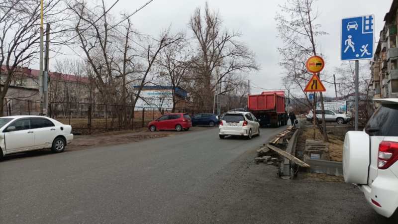 Улицу Чапаева в Артеме ремонтируют по национальному проекту.