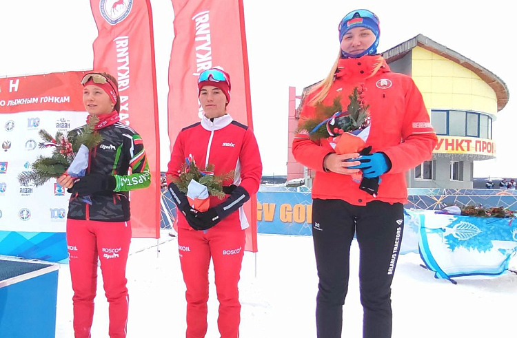 Приморские лыжники успешно стартовали в новом спортивном сезоне в Якутии.