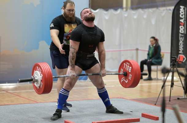 Чемпионат Дальнего Востока по пауэрлифтингу: итоги соревнований в Артеме